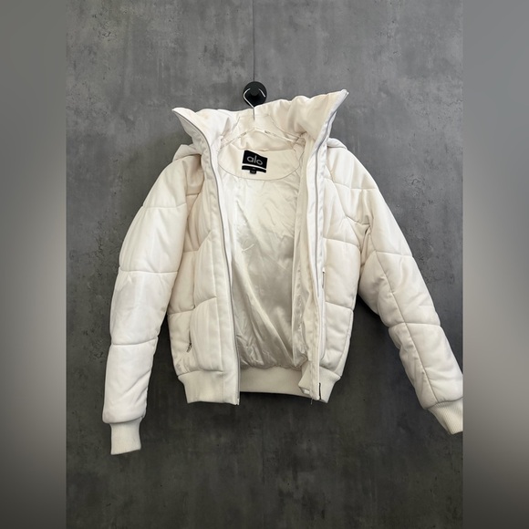 Alo Yoga Foxy Puffer Jacket XS - Picture 3 of 7
